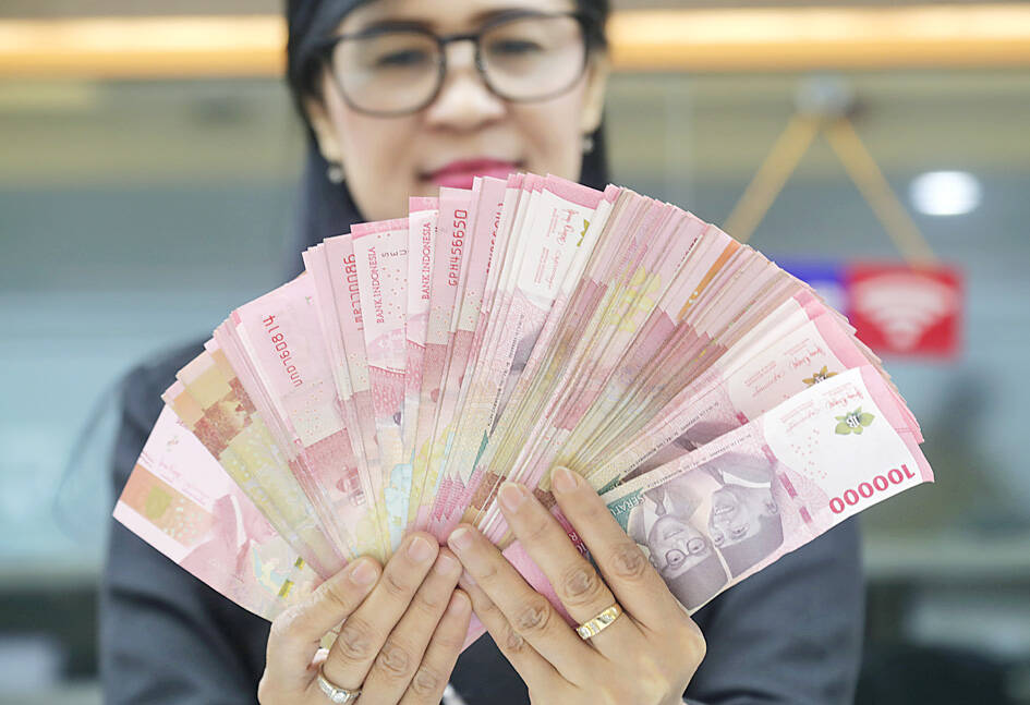 Instant Cash: Easy Loans in Indonesia