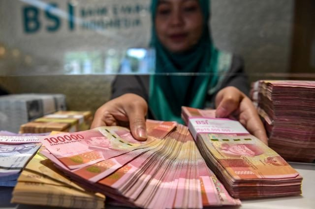 Swift Loans: Instant Cash, No Hassle